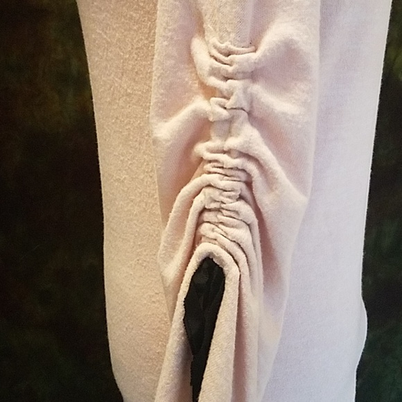 Juicy 💕 Soft Knit Ruched Sleeve Top - Picture 4 of 9